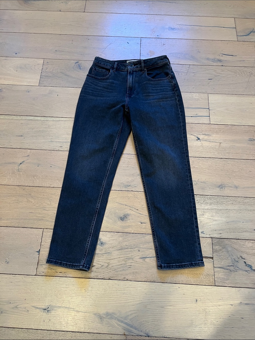 Women’s Dark Blue city cheeky Jean, 27